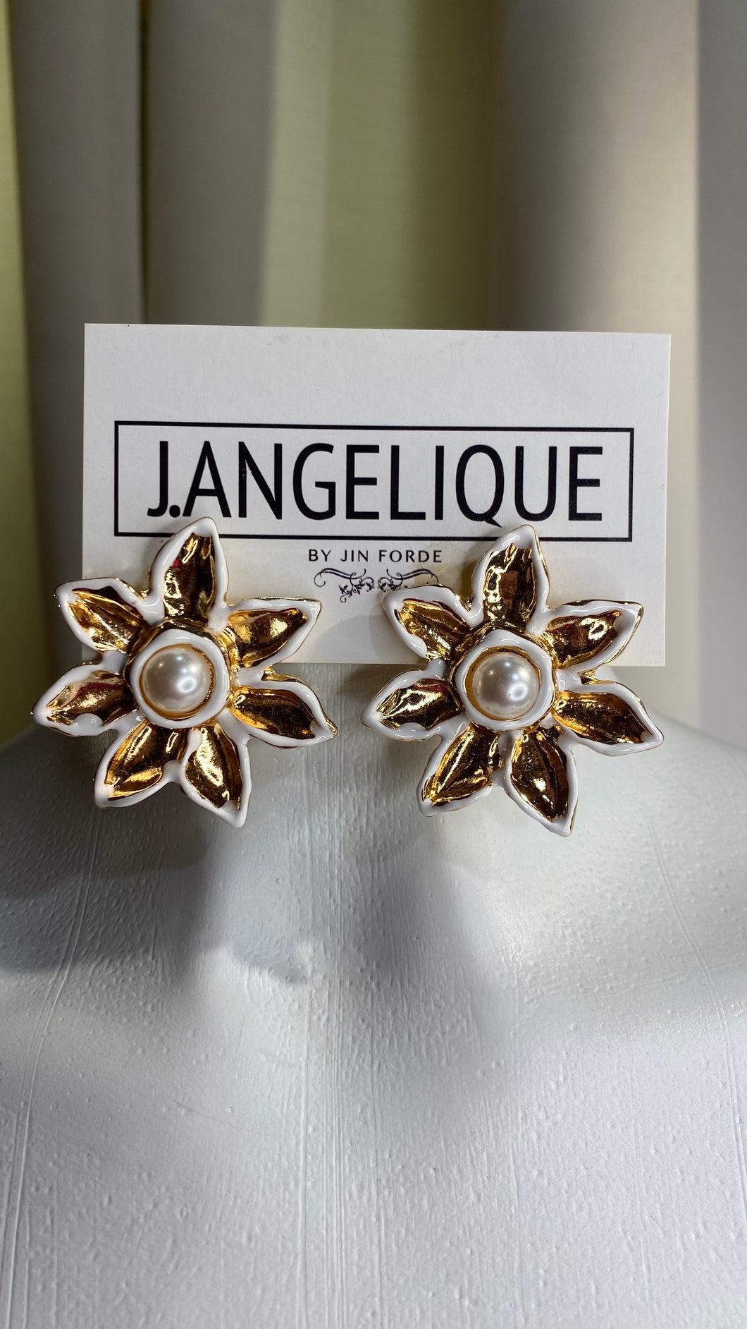 White Sadie Earrings