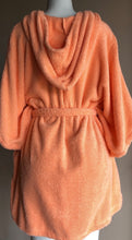 Load image into Gallery viewer, After Bath Robe (Peach)
