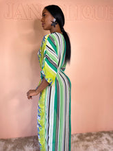 Load image into Gallery viewer, Chic Caftan ( Floral Stripe)
